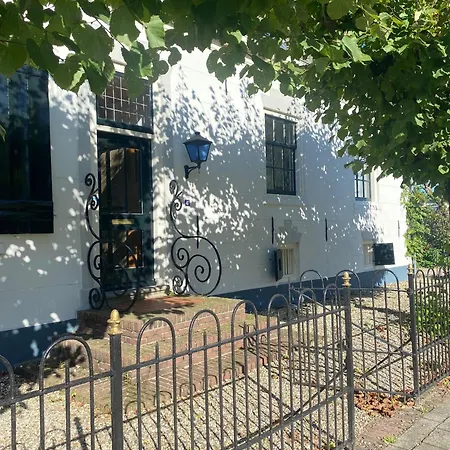 Beautiful Renovated Ankeveen