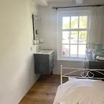 Beautiful Renovated Πανσιόν *